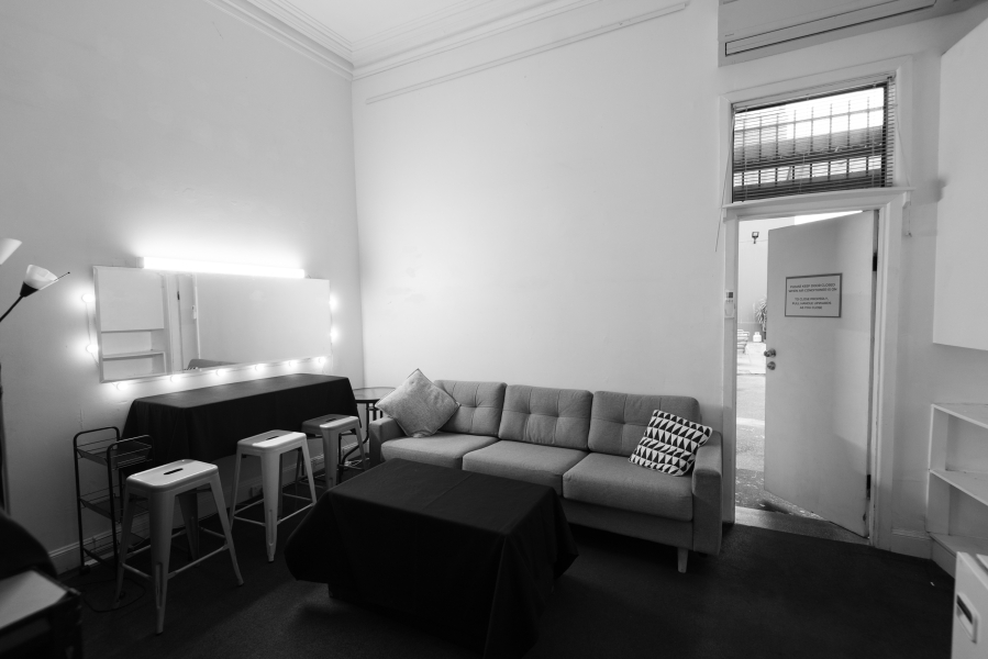 City Fringe High Ceilings Studio photo 3