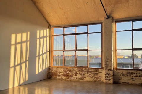 Glow Studios: G37 Office 5 photo 4