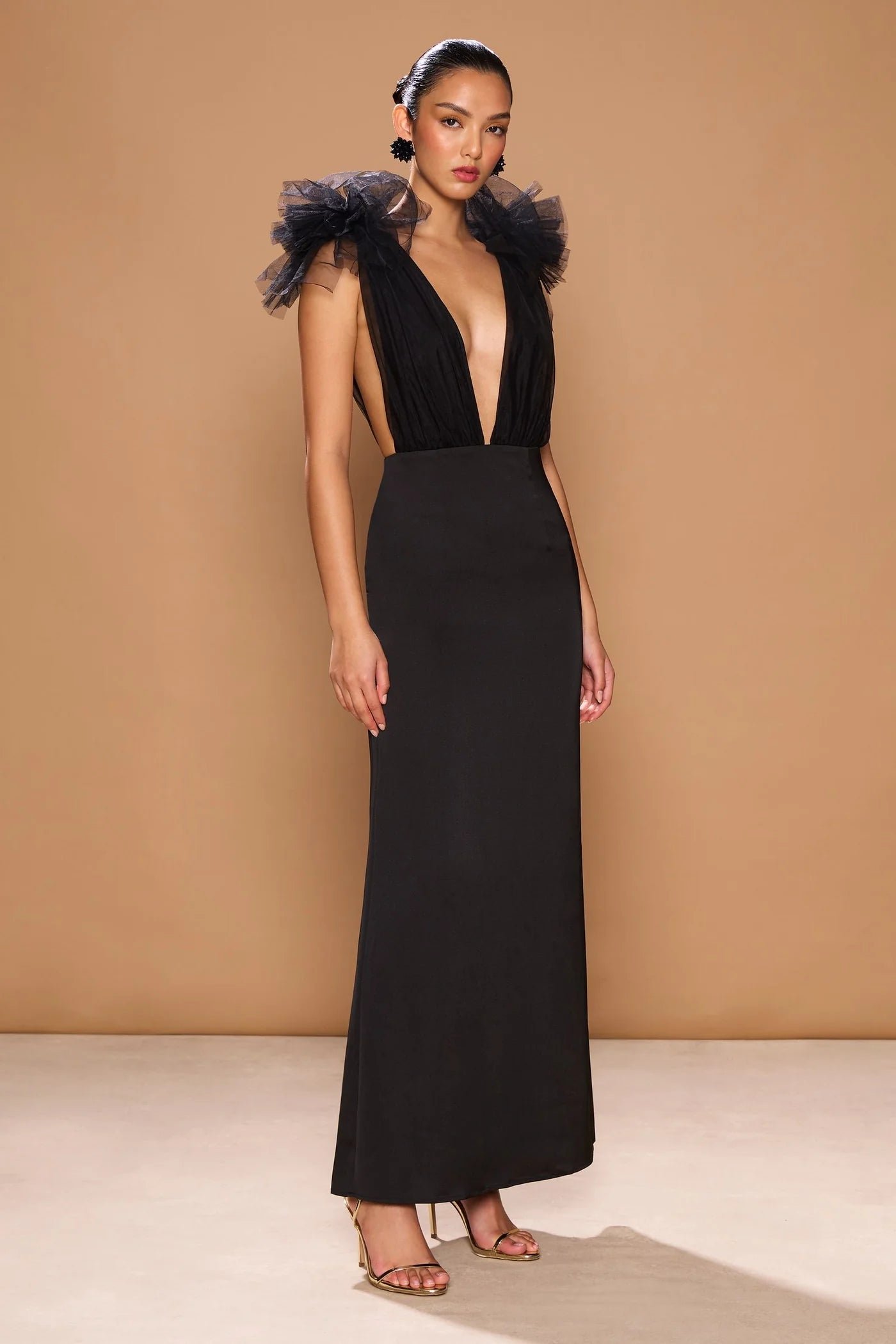 SONYA COMO GOWN - BLACK photo 2