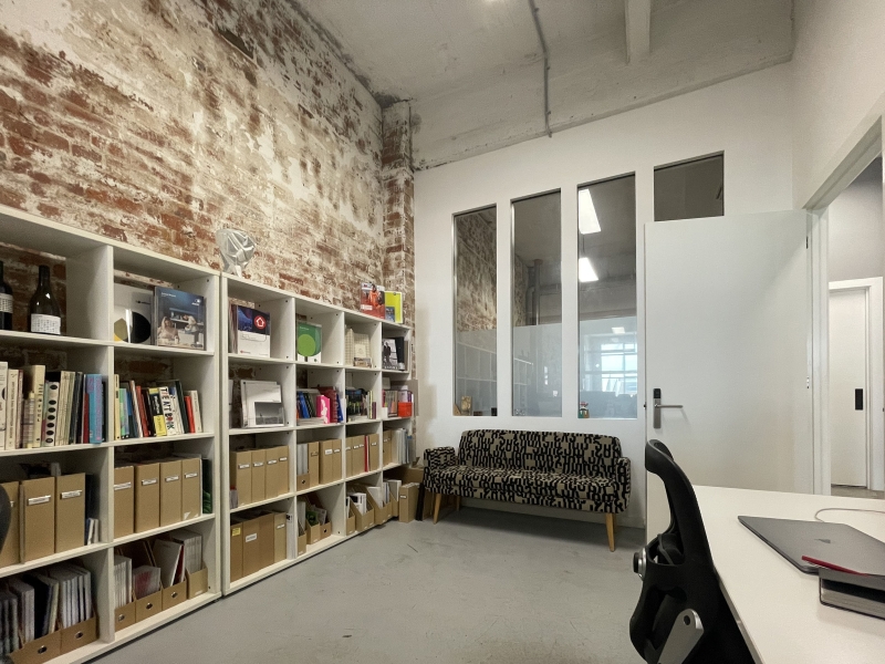 Boutique office photo 2
