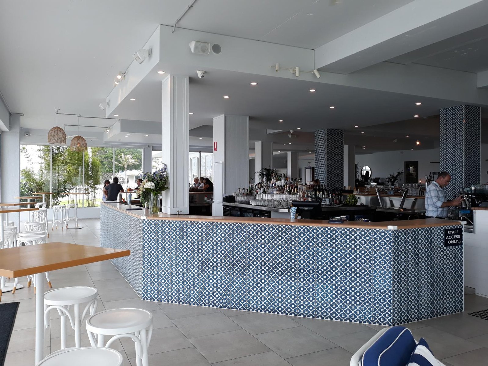 Bar Area at Pier 33 photo 8