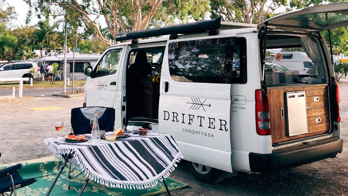Drifters: Hendrix photo 13