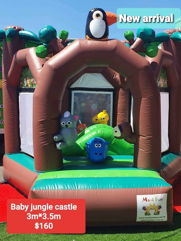 Jumping castle weekend hire photo 7