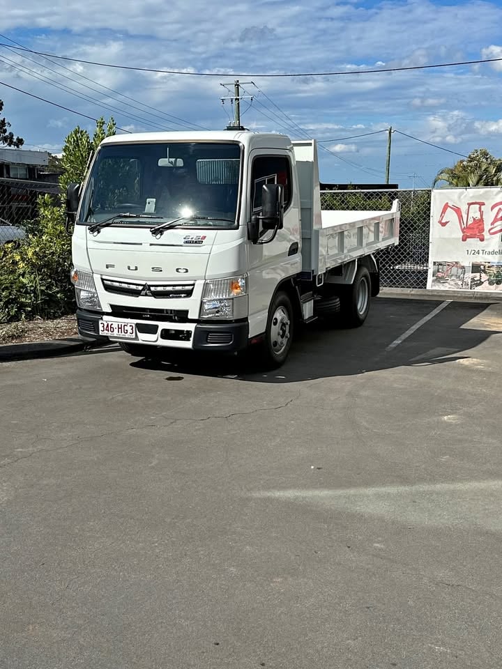 Tipper for hire - Car License photo 10