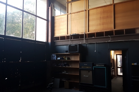 Studio Northcote Desk Space with Tropical Oasis photo 5
