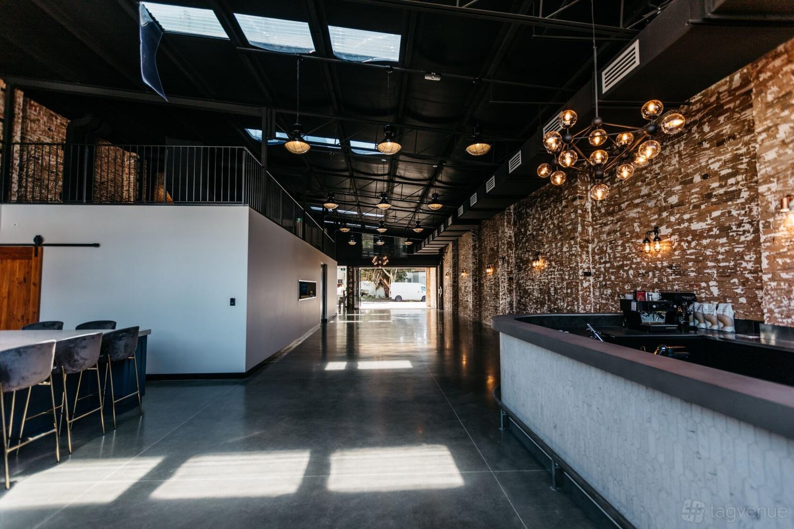 Photography & Filming Studio at La Botanique photo 8