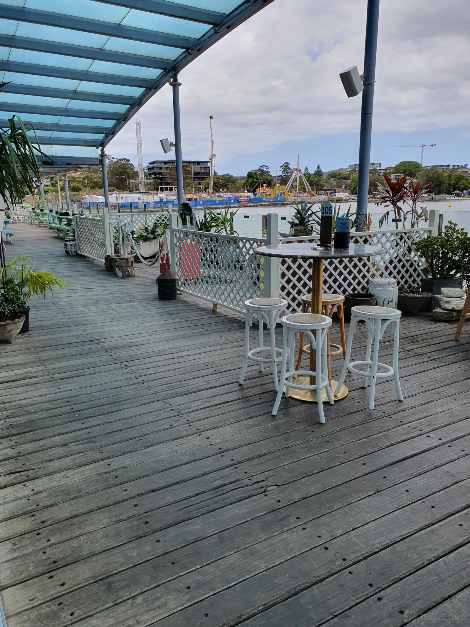Front Deck at Drifters Wharf photo 8