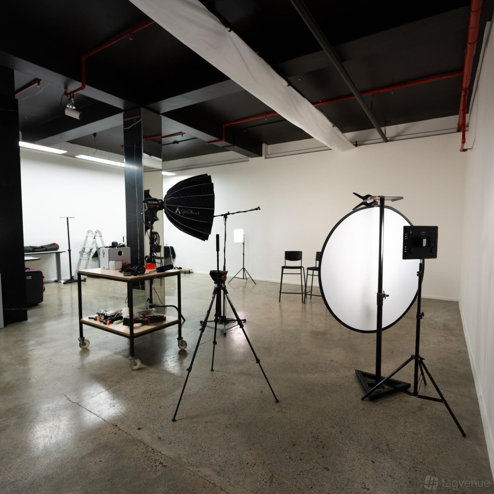 Open Plan White Studios at Scroll Stop Studios photo 2