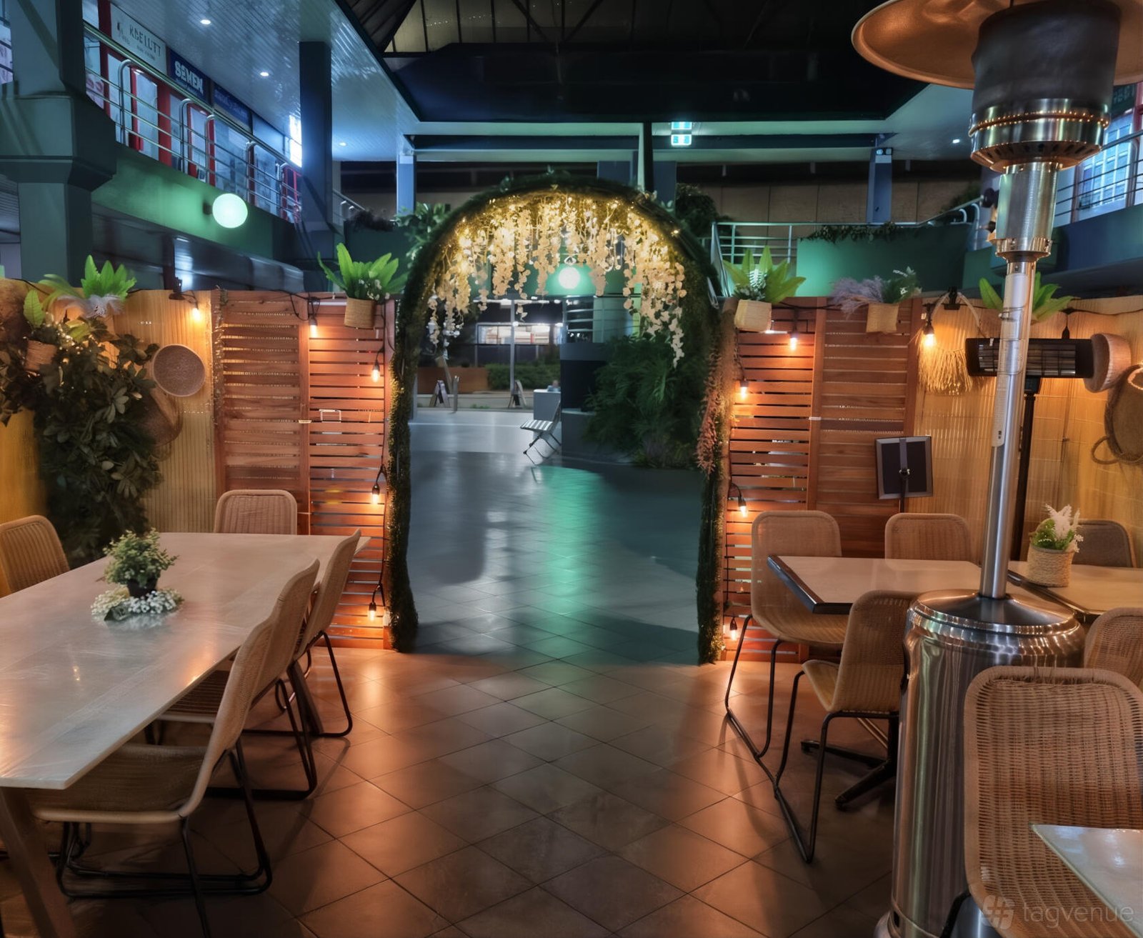 Courtyard at Clever Chachi photo 7
