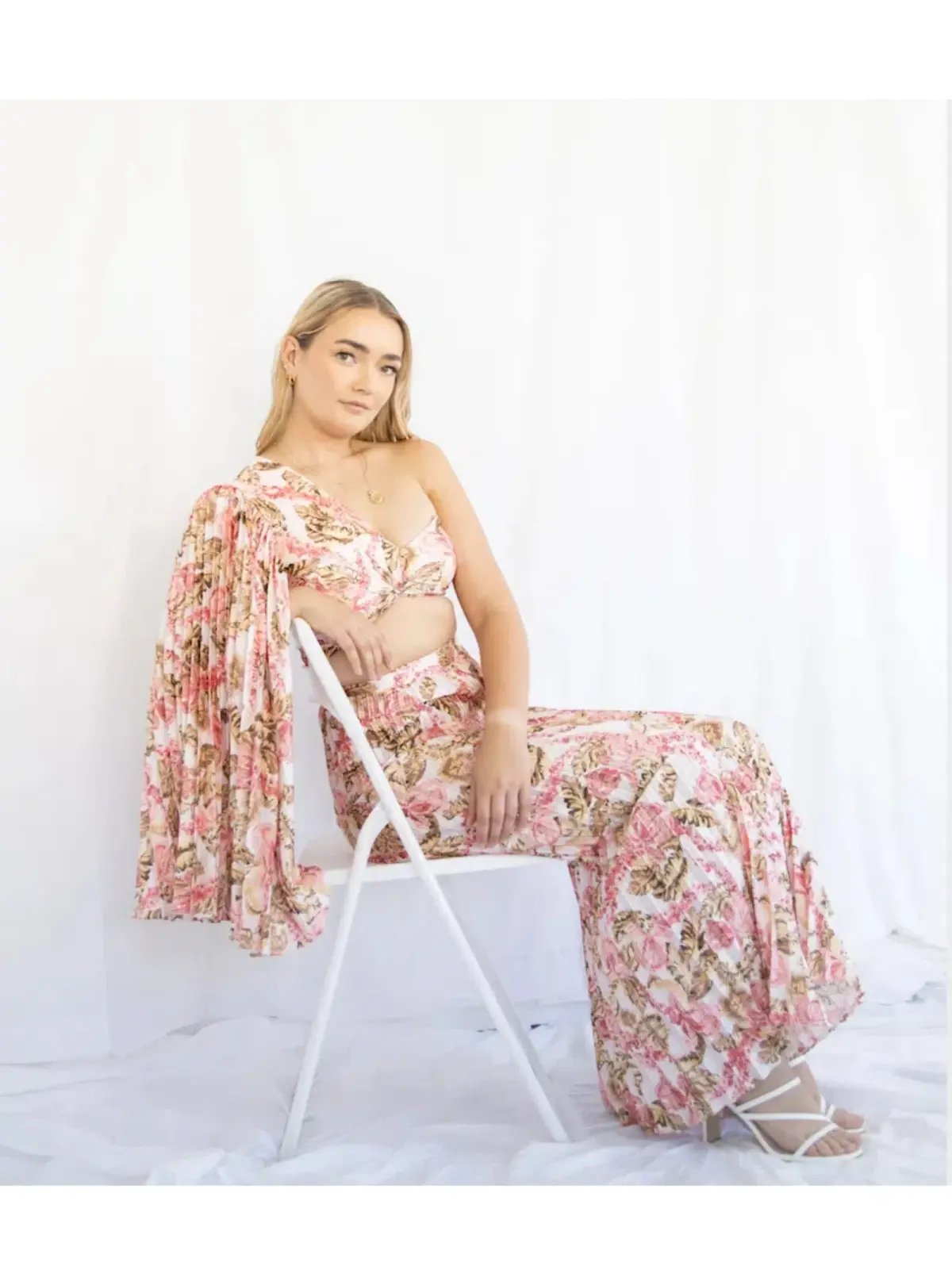 Significant Other Simone Crop and Pants Set in Floral Size AU 10 photo 4