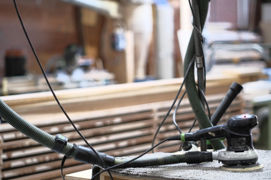 Collaborative wood & metal shop photo 3