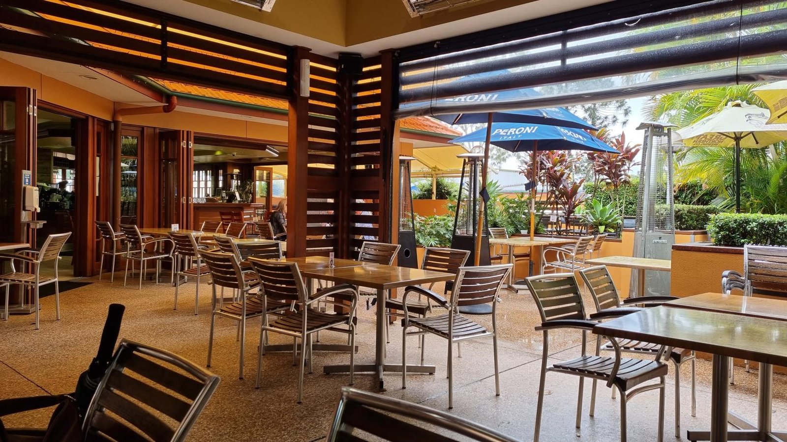 Whole Beer Garden at Beerwah Hotel photo 5