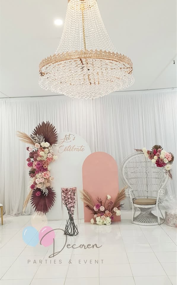 Floral Arrangement with Backdrop for hire photo 3