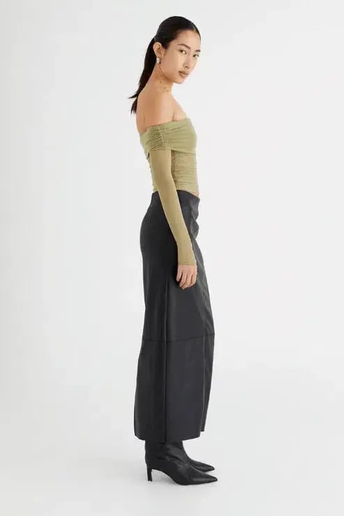 Benni Yasmin Off Shoulder Top in Pistachio Green Size S / AU 8 photo 4