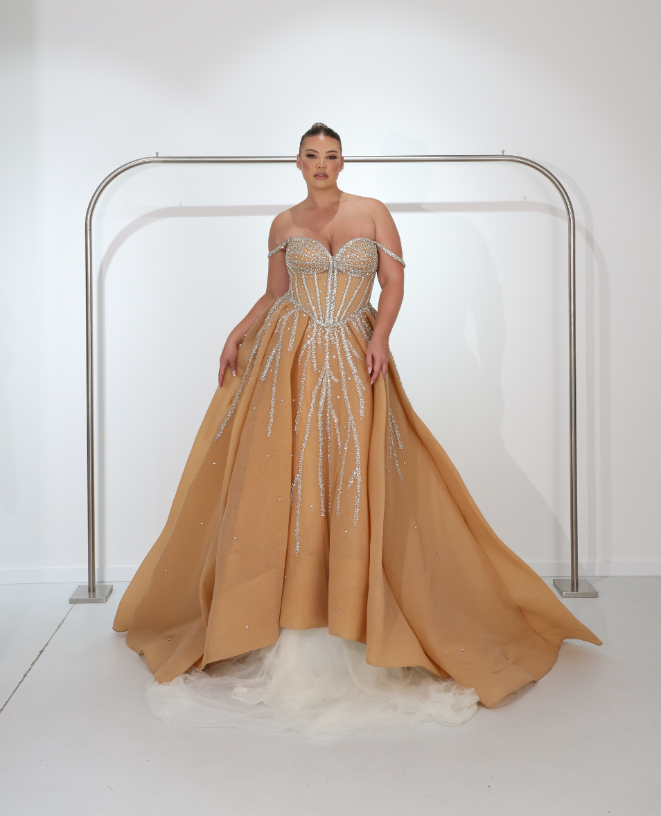 AURA BALLGOWN NUDE photo 4