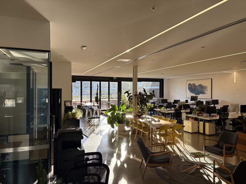 Coworking Desks in Creative Surry Hills Office photo 3