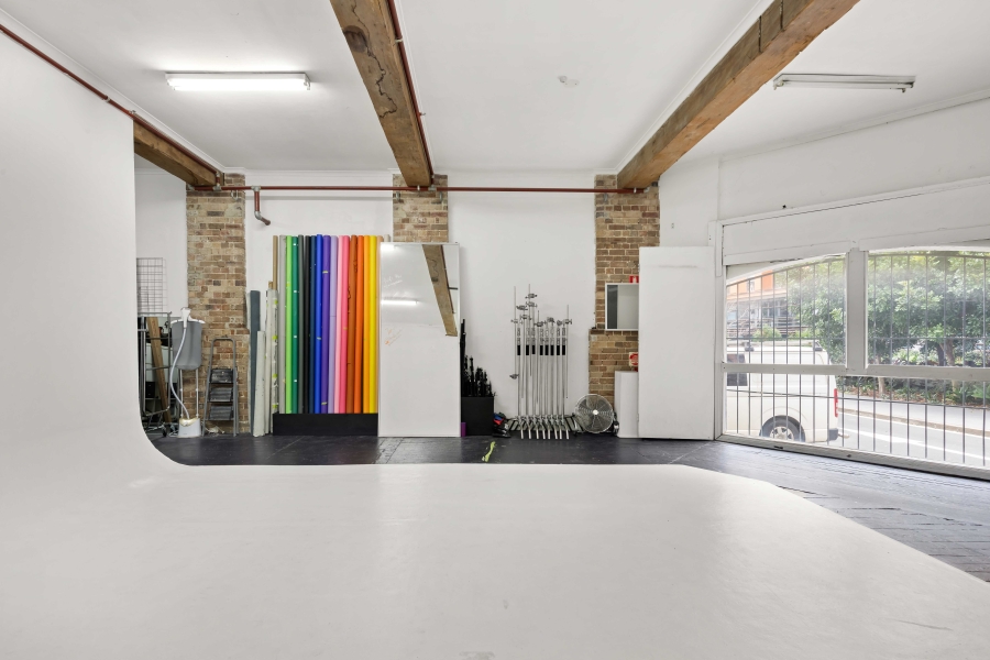 The 'Dale Studio photo 7