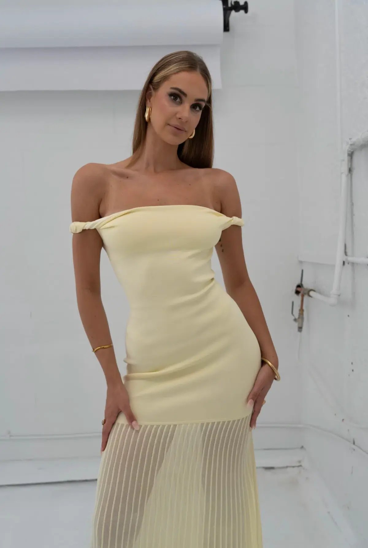 Sir Elia Off Shoulder Twist Dress- 0P photo 2