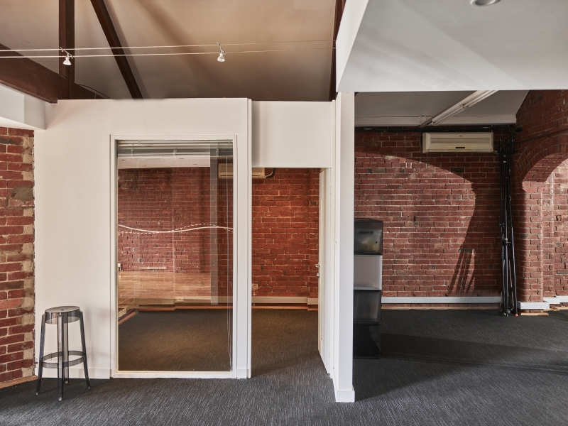 Brick & Beam studio photo 8