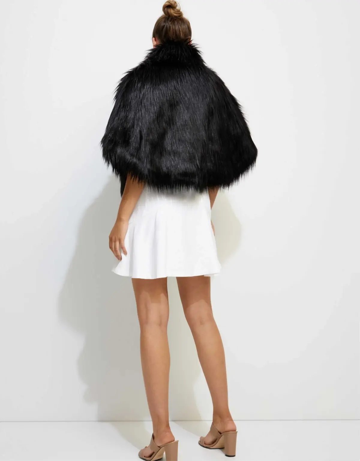 Unreal Fur Nord Cape Black One Size photo 5