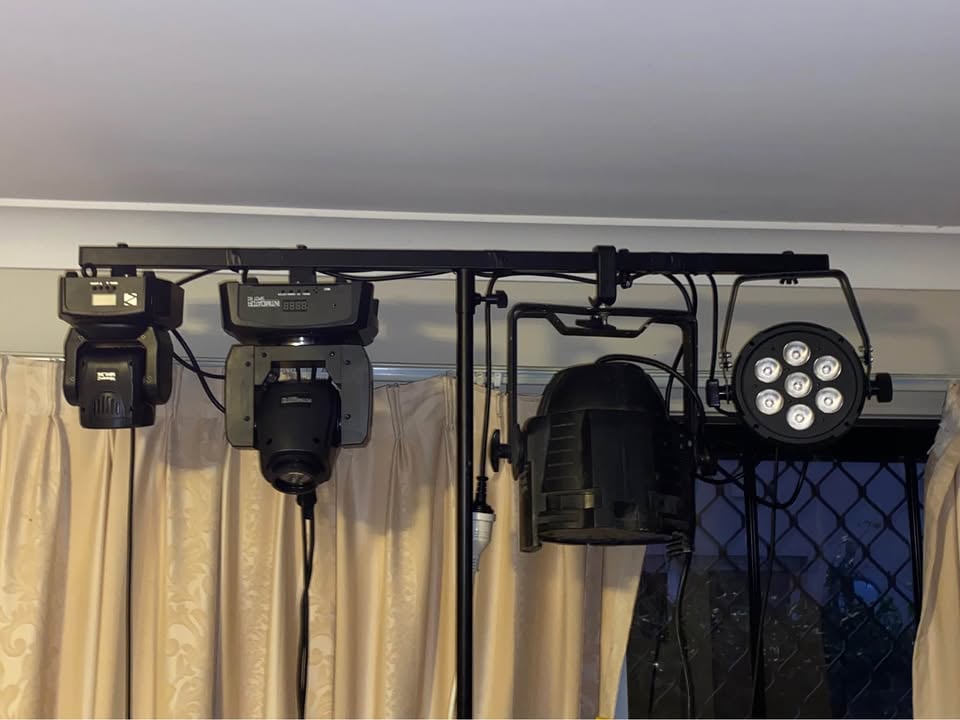 CUSTOM LIGHTING RIGS AND SPEAKER FOR HIRE. Perfect for schools, bands, house parties and more. photo 5
