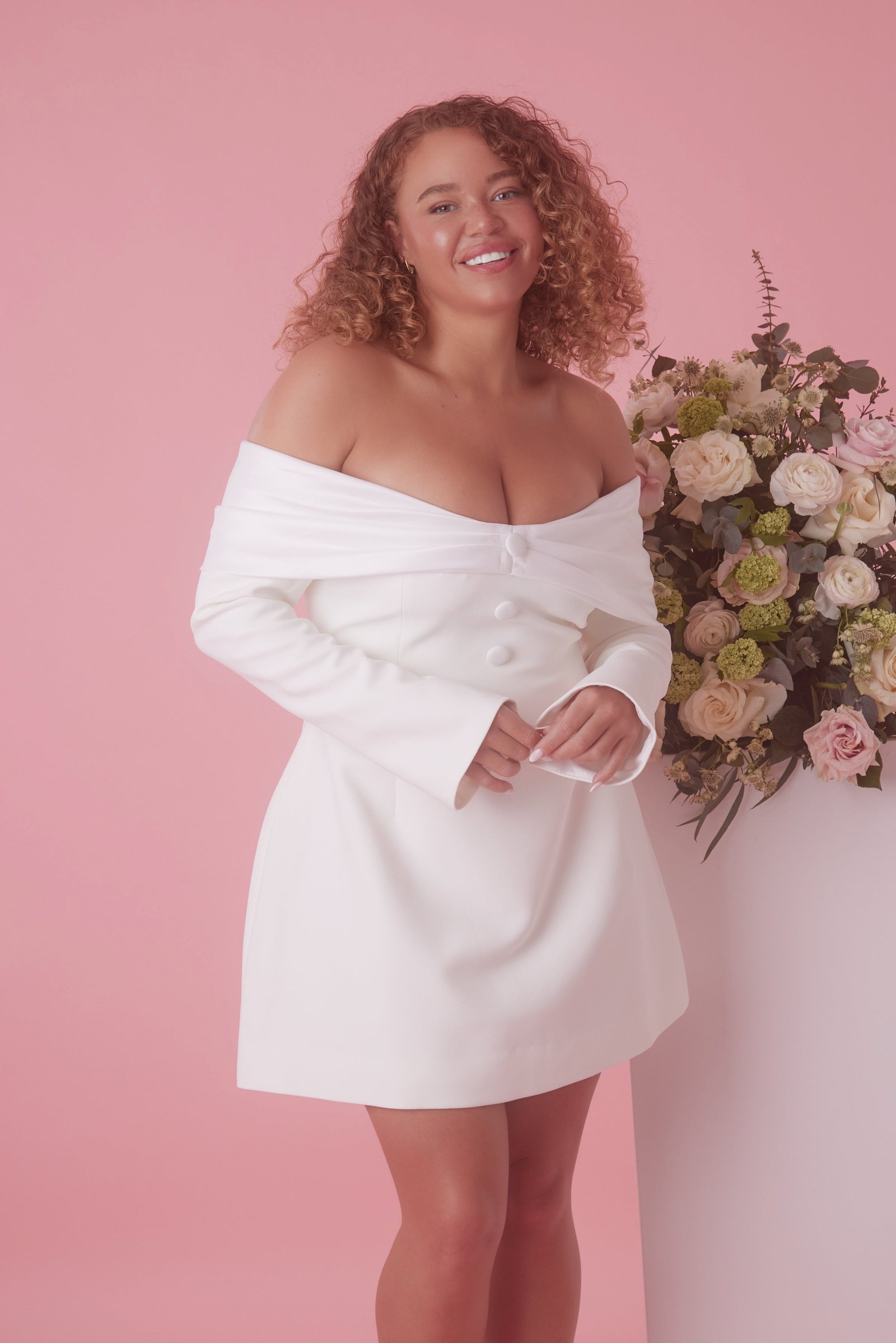 ODD MUSE THE ULTIMATE MUSE BOW MINI DRESS - WHITE photo 3