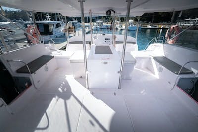 Champagne Sailing photo 3