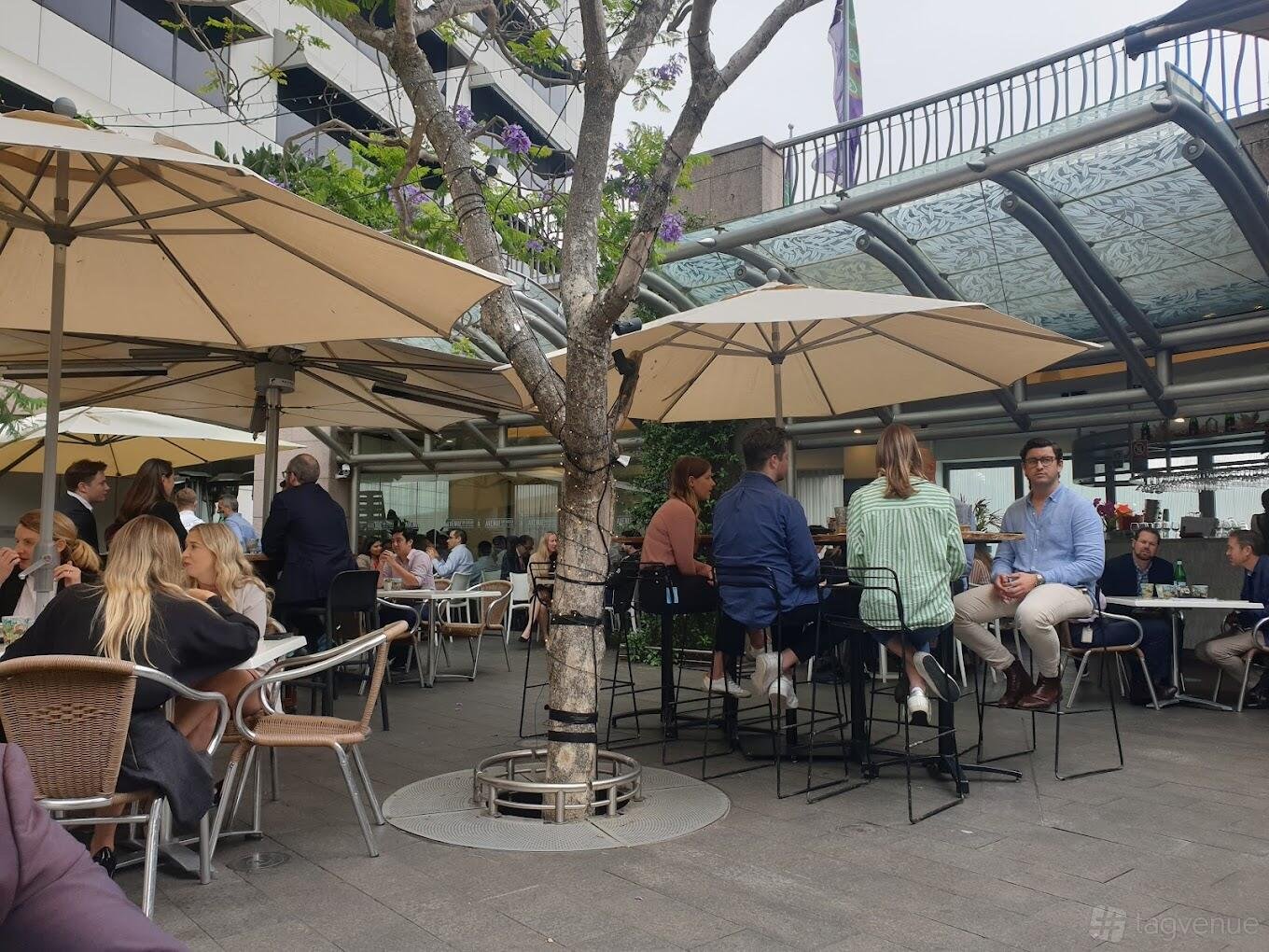 Patio at Avenue On Sussex photo 7