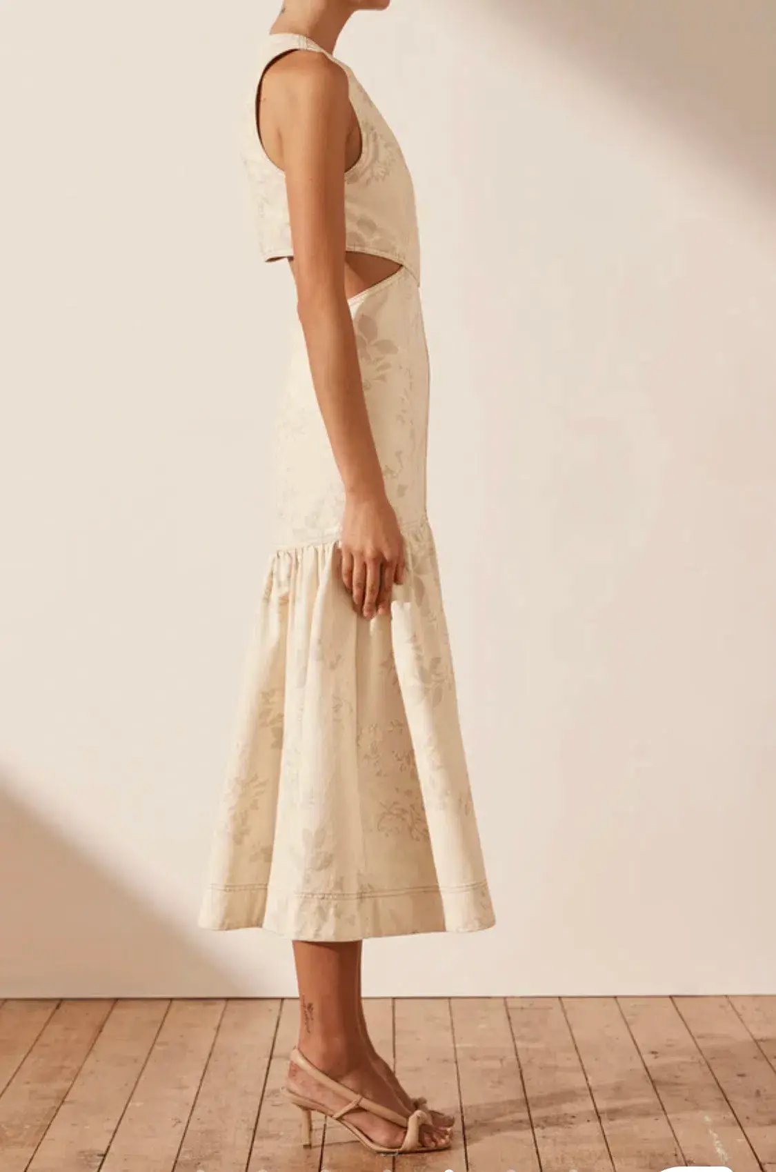 Shona Joy Monica Panelled Cut Out Midi Dress  Cream Size  8 photo 3