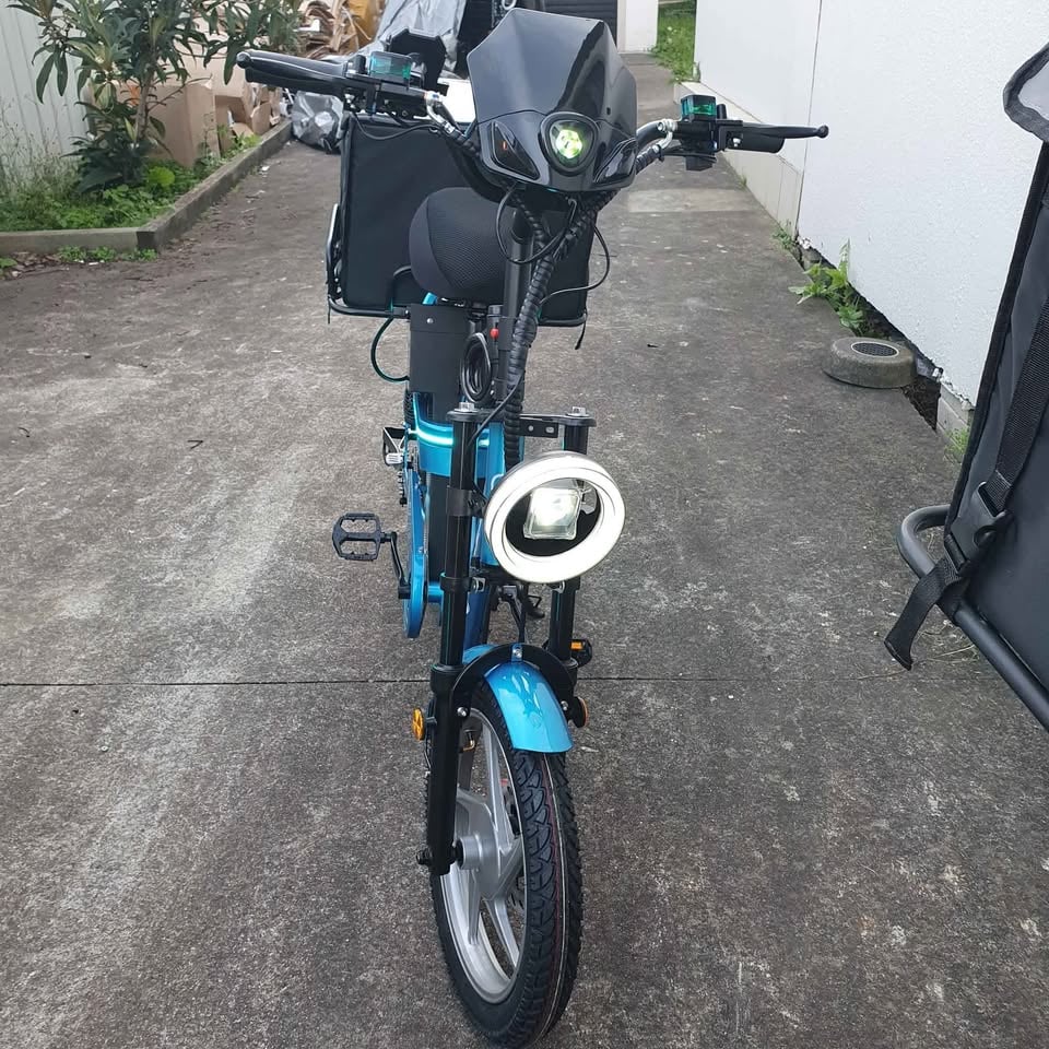 2025 E-bikes Hire- BRAND NEW photo 4