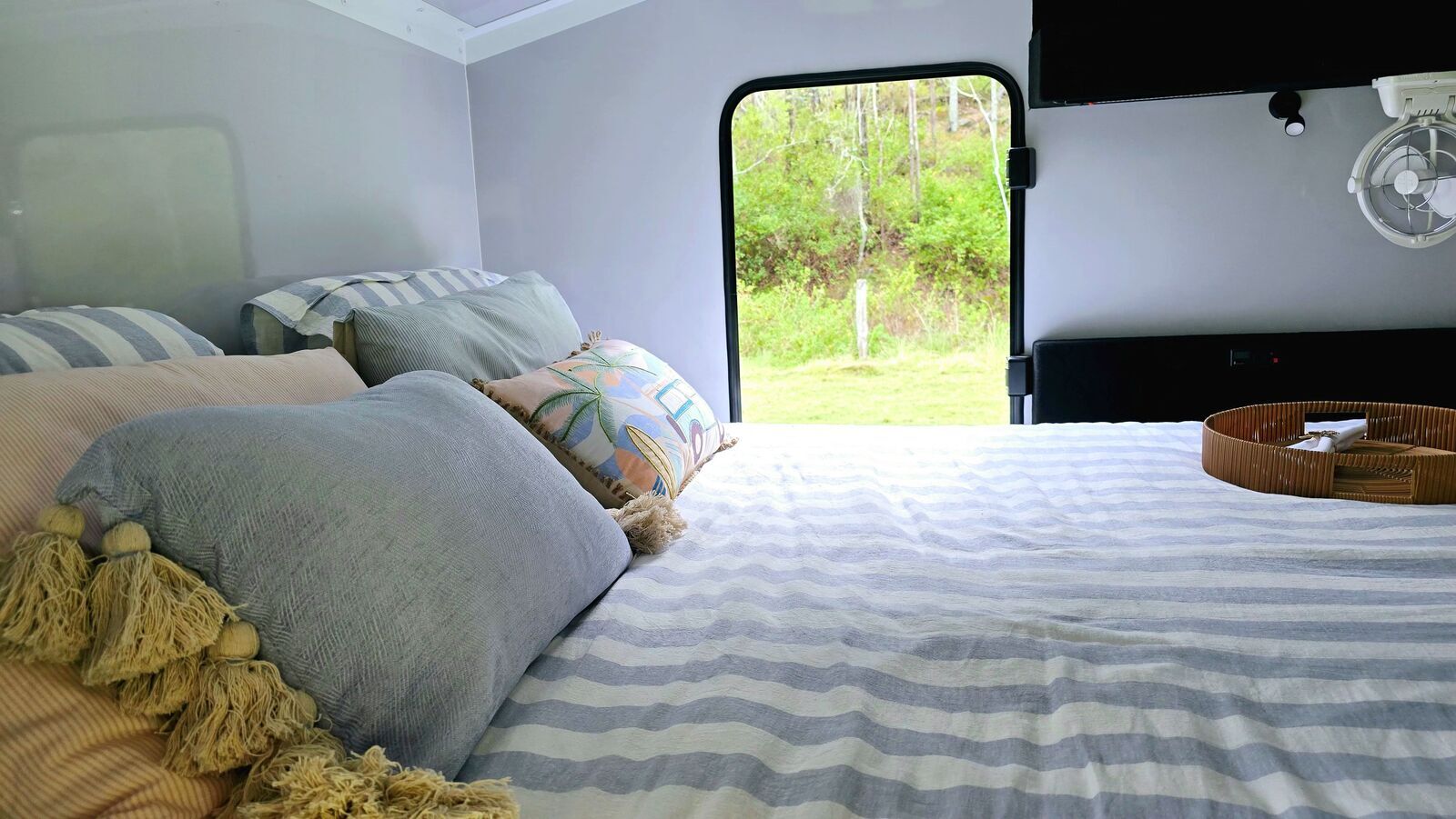 Off Grid Caravan Hire #5 photo 7