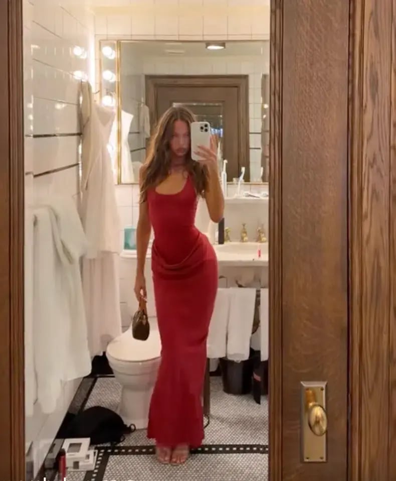 Jade Maxi Dress in Scarlet Red AU 8Jade Maxi Dress in Scarlet Red AU 8 photo 2
