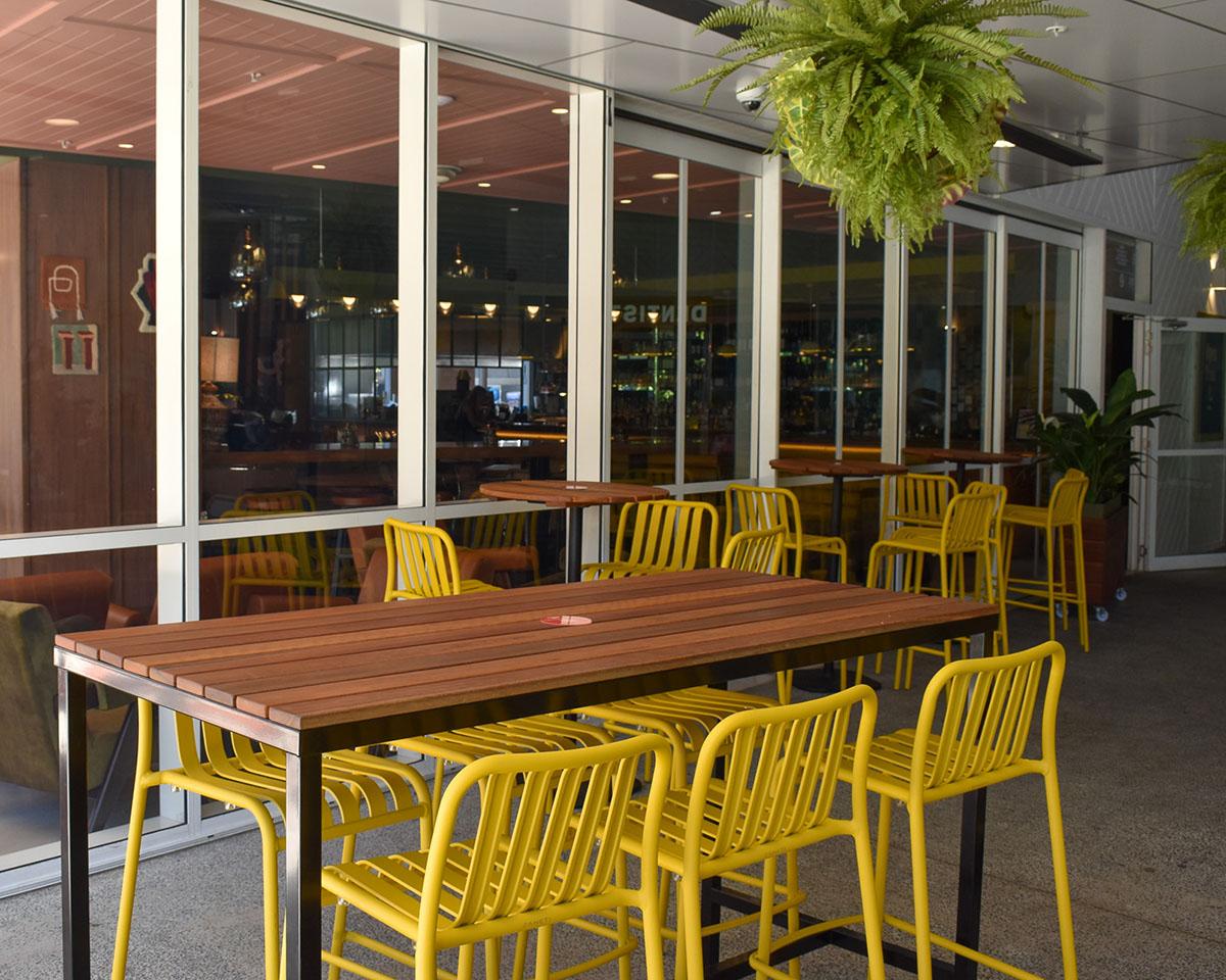 Garden Bar at Maggie May photo 4