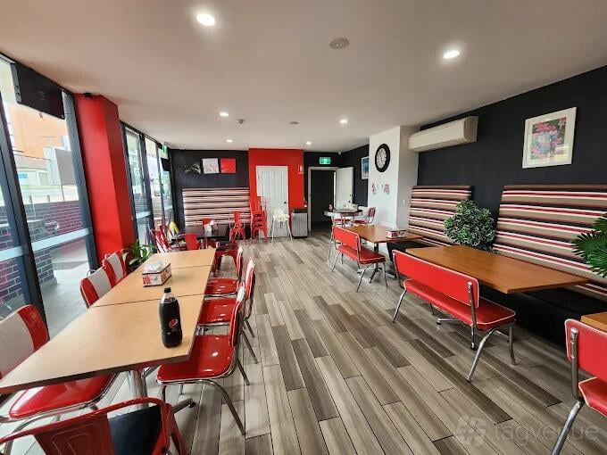 Dining Room at Uncle John Pizza photo 5