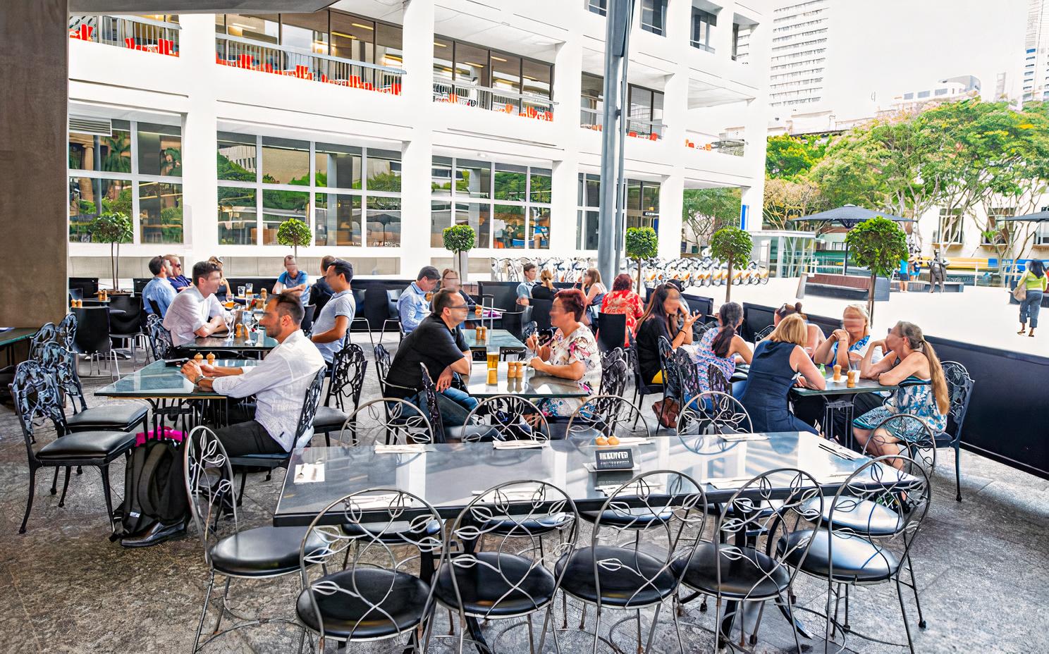 The Al Fresco Dining at Pig ‘N’ Whistle - King George Square photo 3