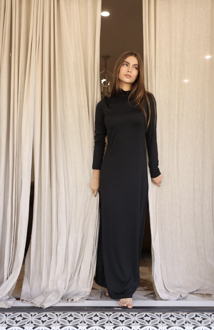 LUXE SLIP DRESS HIGH-NECK MIDNIGHT photo 3
