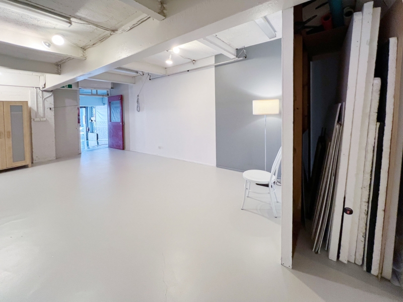 Oswald & Barcom Pocket Photo, Video, Gallery & Casting Studio photo 4
