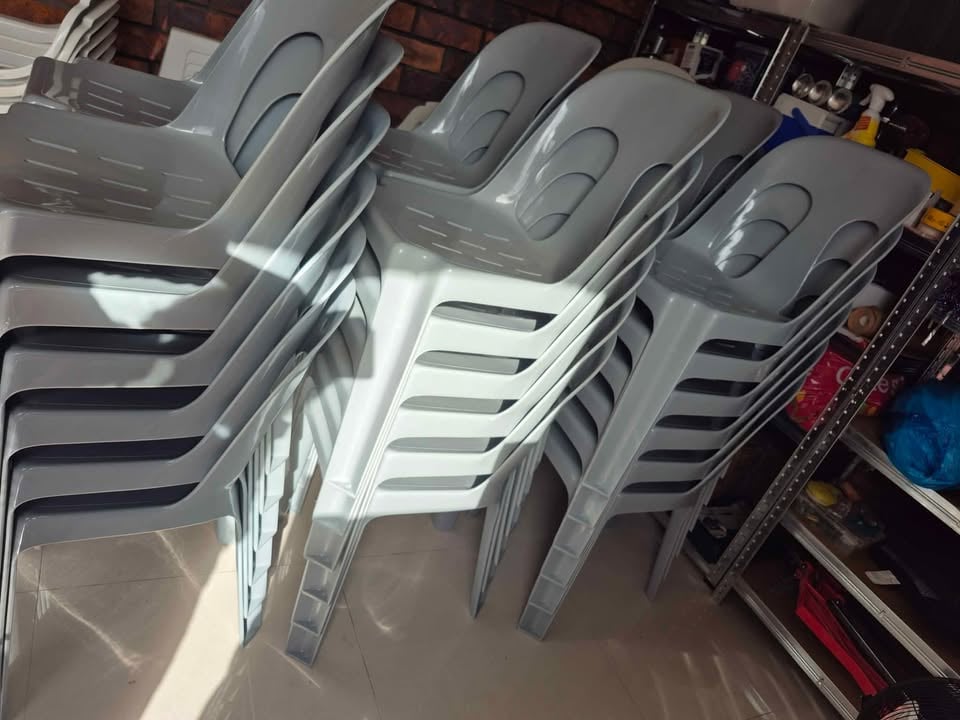 Chairs for hire photo 4