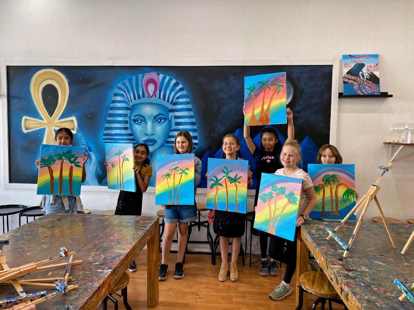 Art Studio at Pinot & Picasso Castle Hill photo 2