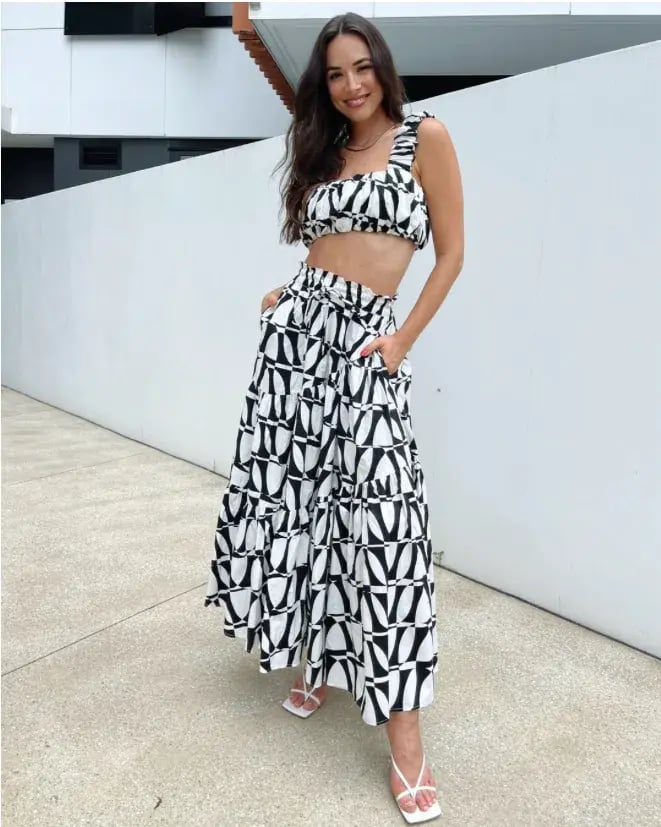 Sheike Heartbreaker Set Top & Skirt Print Size 10 and 8 photo 3
