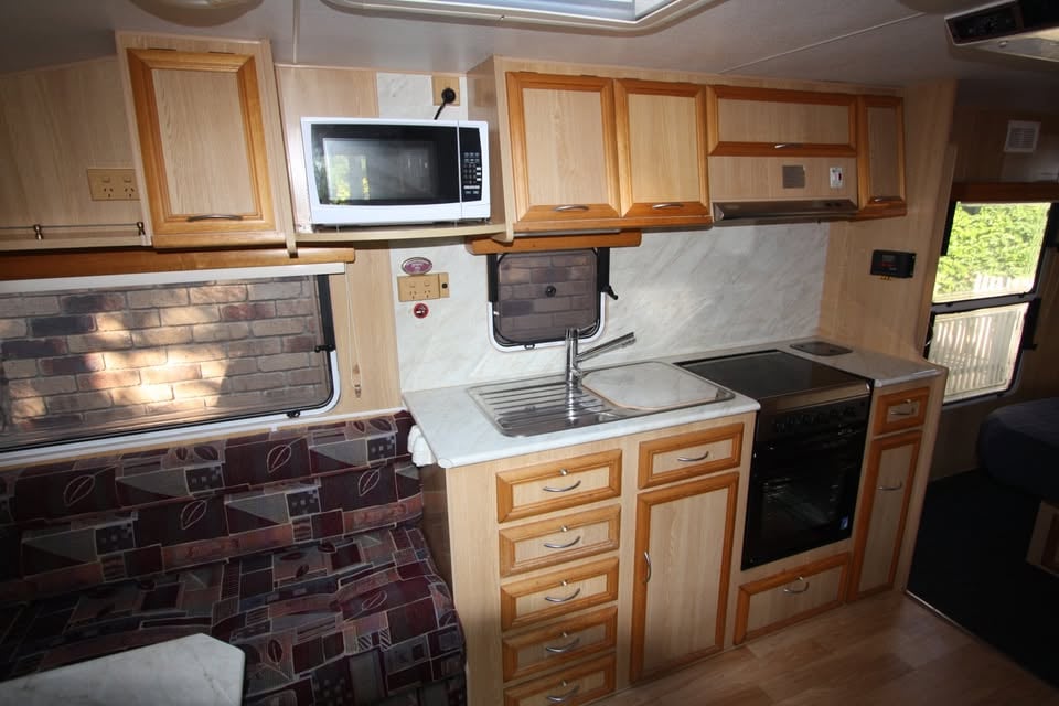 Caravans for Hire $250pw, 3 month min photo 9