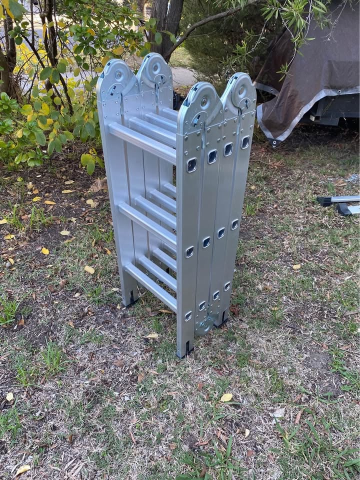 3.6m ladder HIRE photo 4