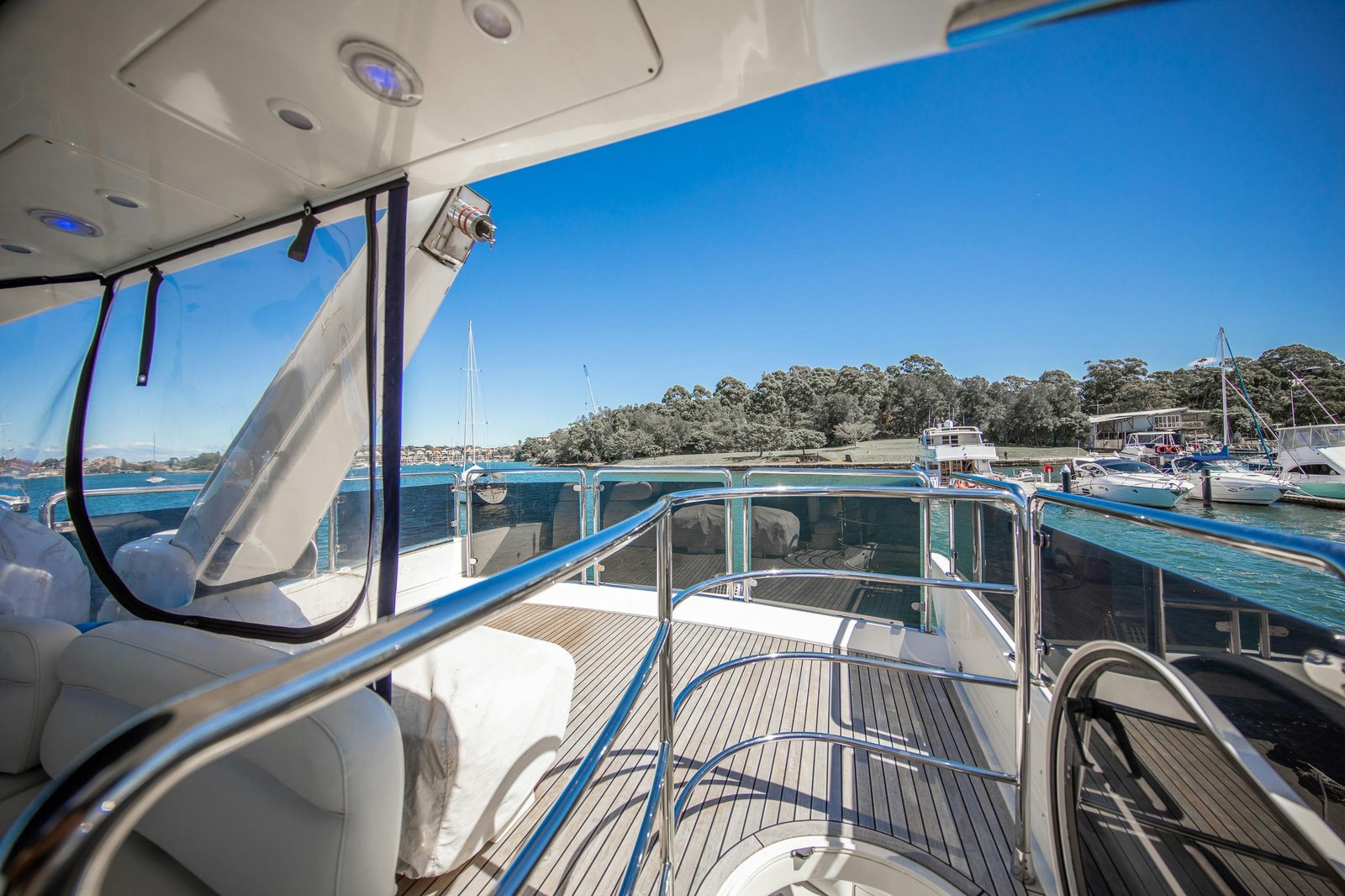 MV Maddison photo 9