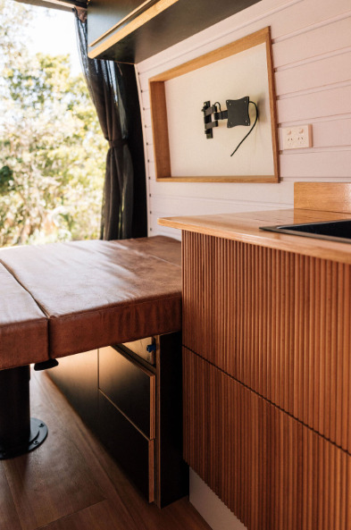 Lacy - Luxury Campervan photo 7