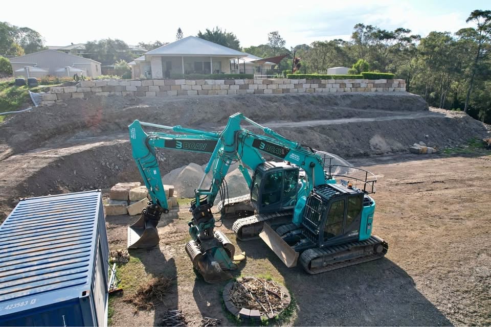 Kobelco SK135 Dry Hire photo 7