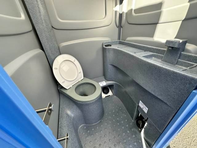 Toilet hire- Events/Longer (Del inc*) photo 2