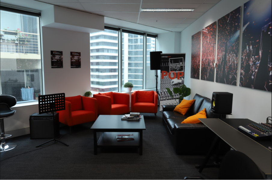 Large and Inspiring Multi Use Classroom The Sound Lab - United Pop photo 2