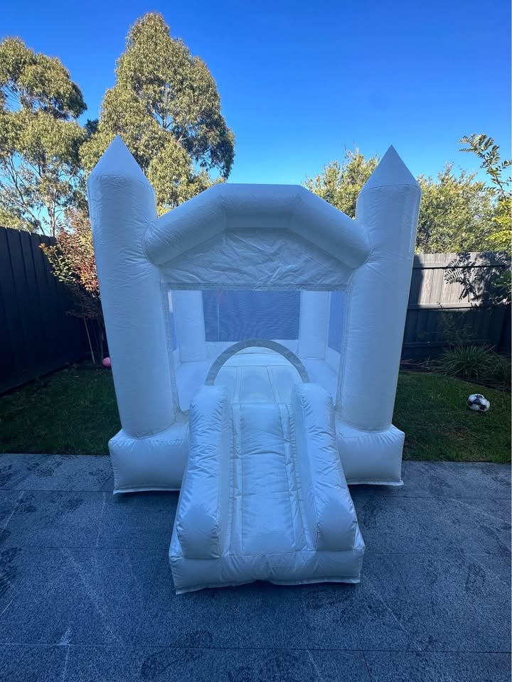 JUMPING CASTLE HIRE photo 4