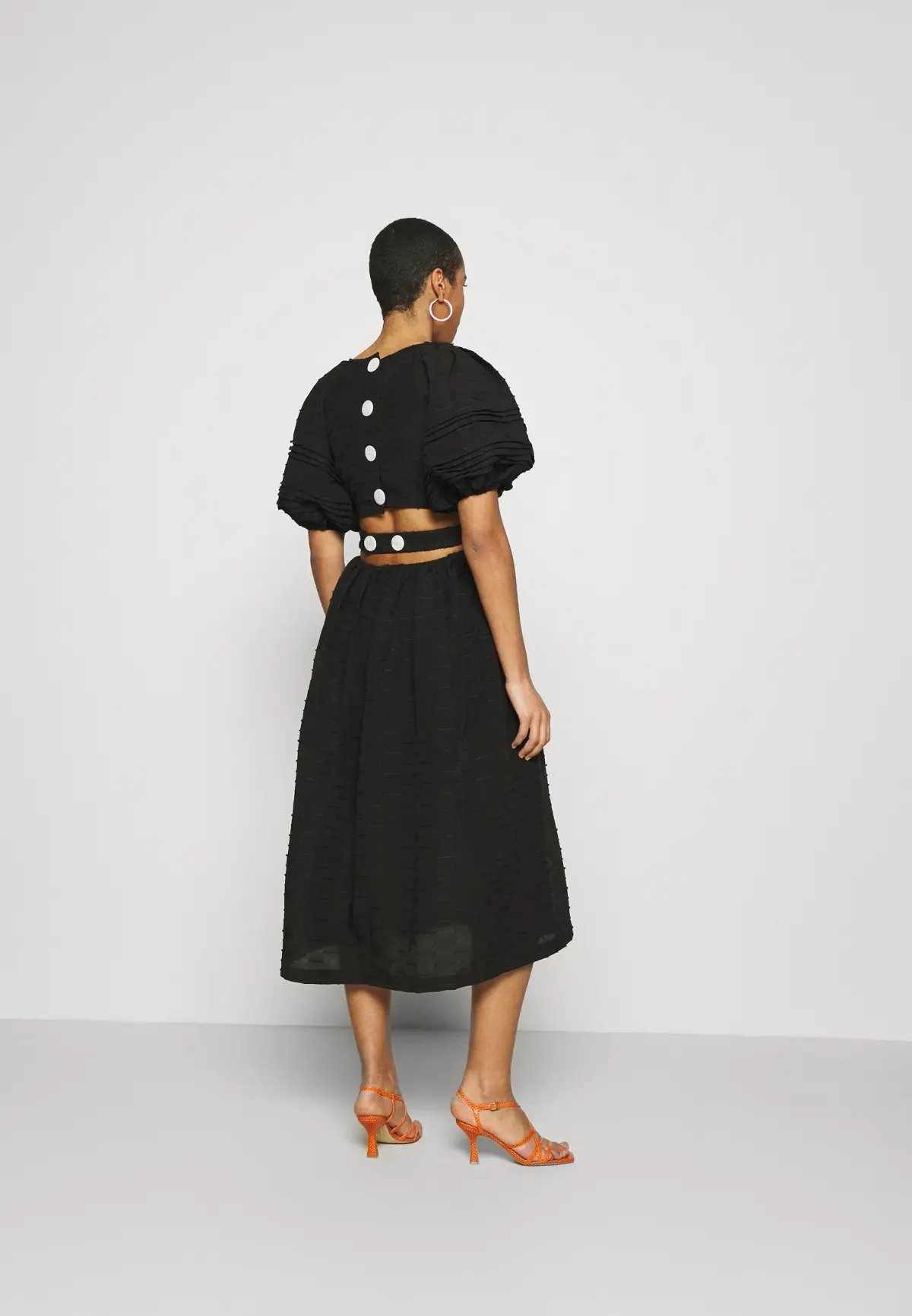 C/MEO Disperse Short Sleeve Dress Black Size 6 photo 2