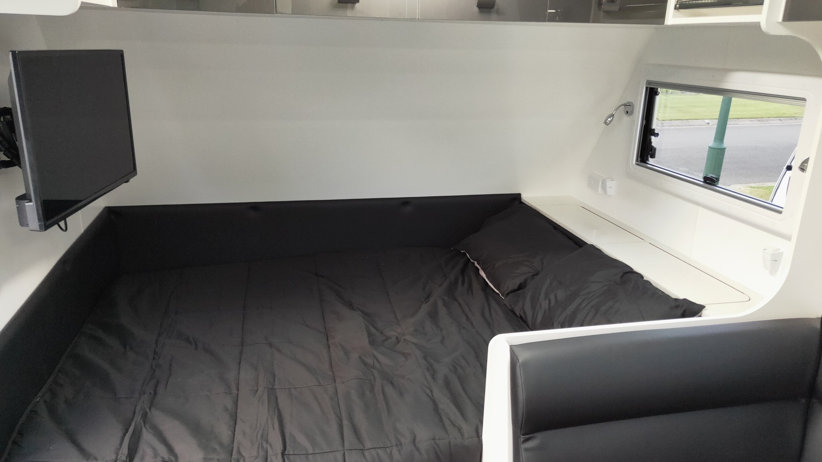 New Age Road Owl 19ft Triple Bunk Van - Brake controller supplied photo 8